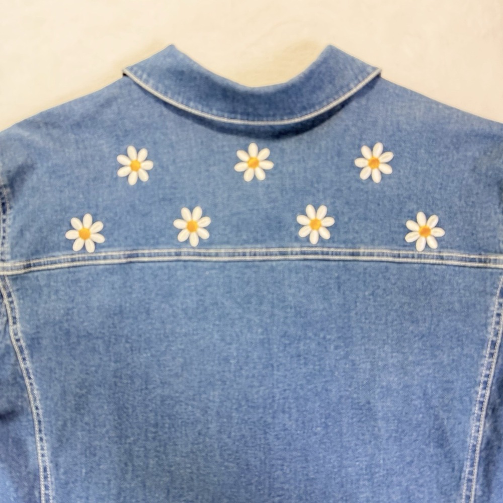 Bob Mackie Wearable Art Jacket Shacket XL Denim Embroidered Flower Daisy Hippie - Picture 9 of 11